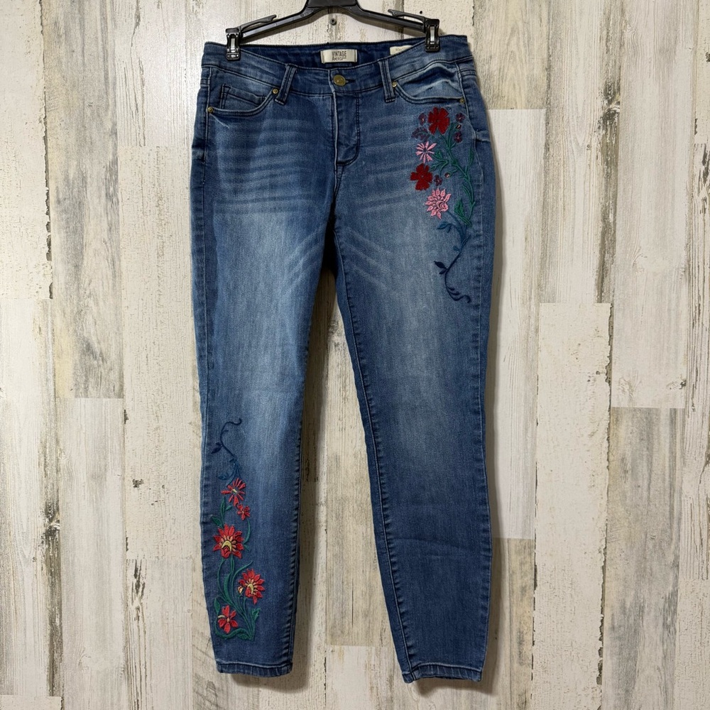 Vintage America Blue Jeans with Floral Embroidery - Picture 2 of 16
